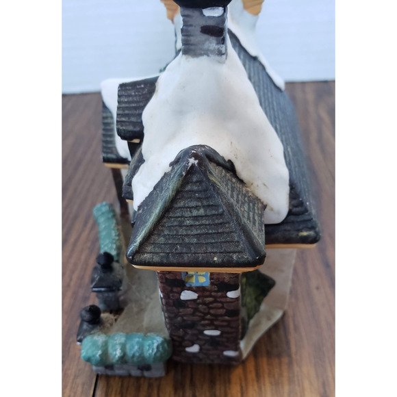 Home Accents Holiday Ceramic Small Town Post Office - Picture 4 of 10
